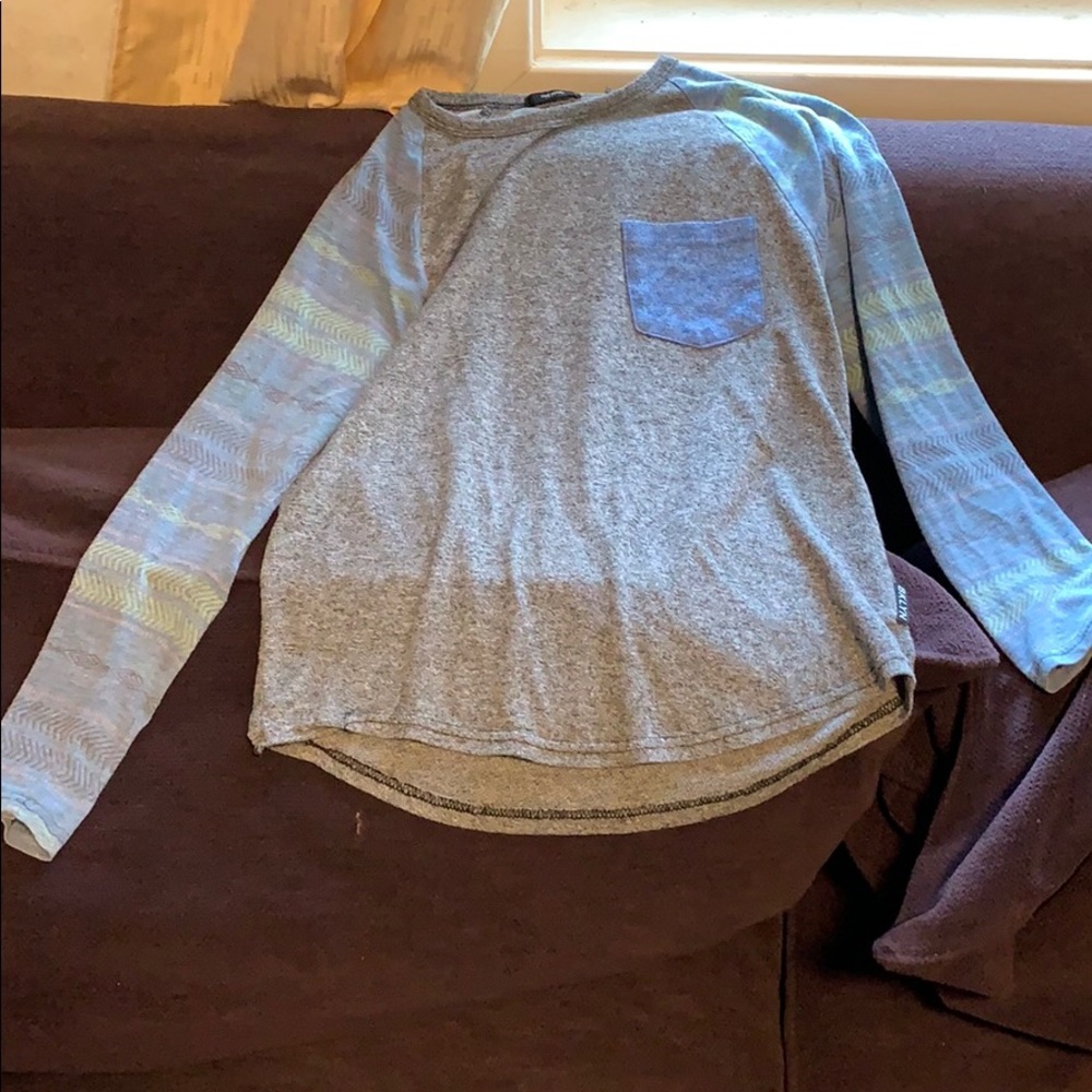 Grey and blueish long sleeve t-shirt